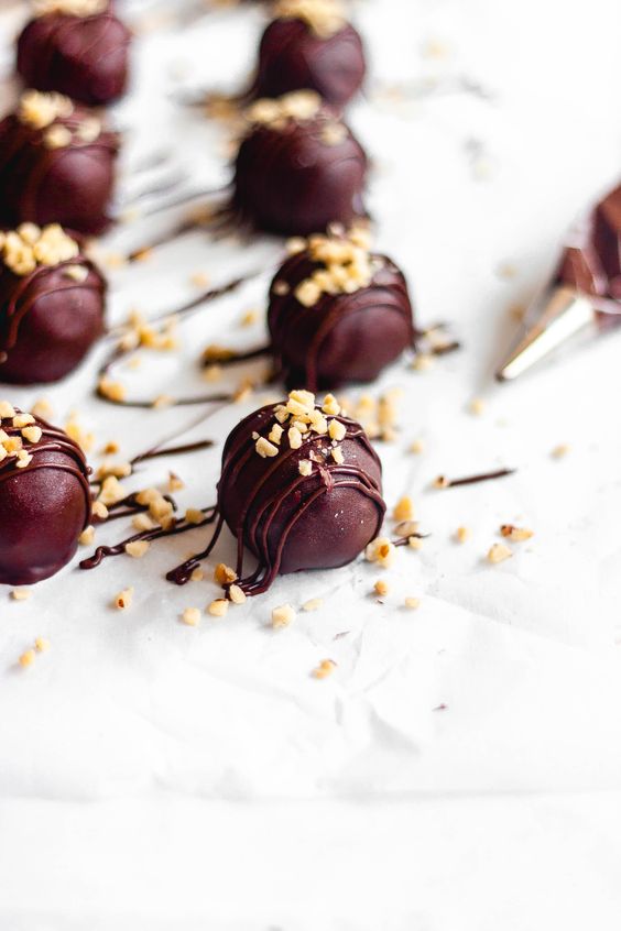 TARTH Choco-Peanutty Energy Balls - Your Healthy Snack - Home-made | No Added Sugar