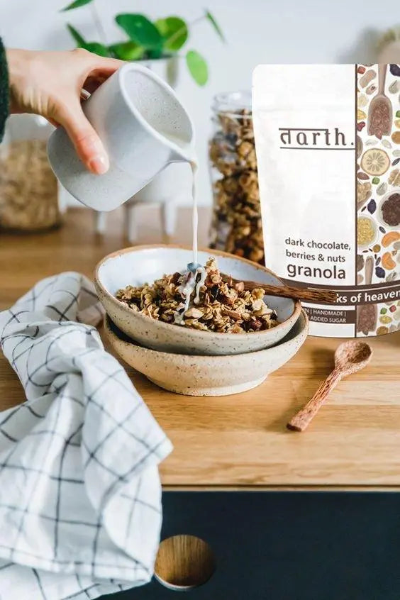 Tarth Chunks of Heaven Granola: Dark Chocolate, Berries & Nuts - Home & Handcrafted Delight 